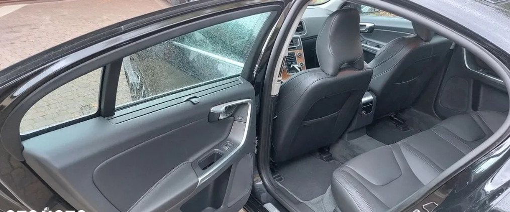 Volvo S60 cena 92000 przebieg: 34000, rok produkcji 2017 z Kraków małe 596